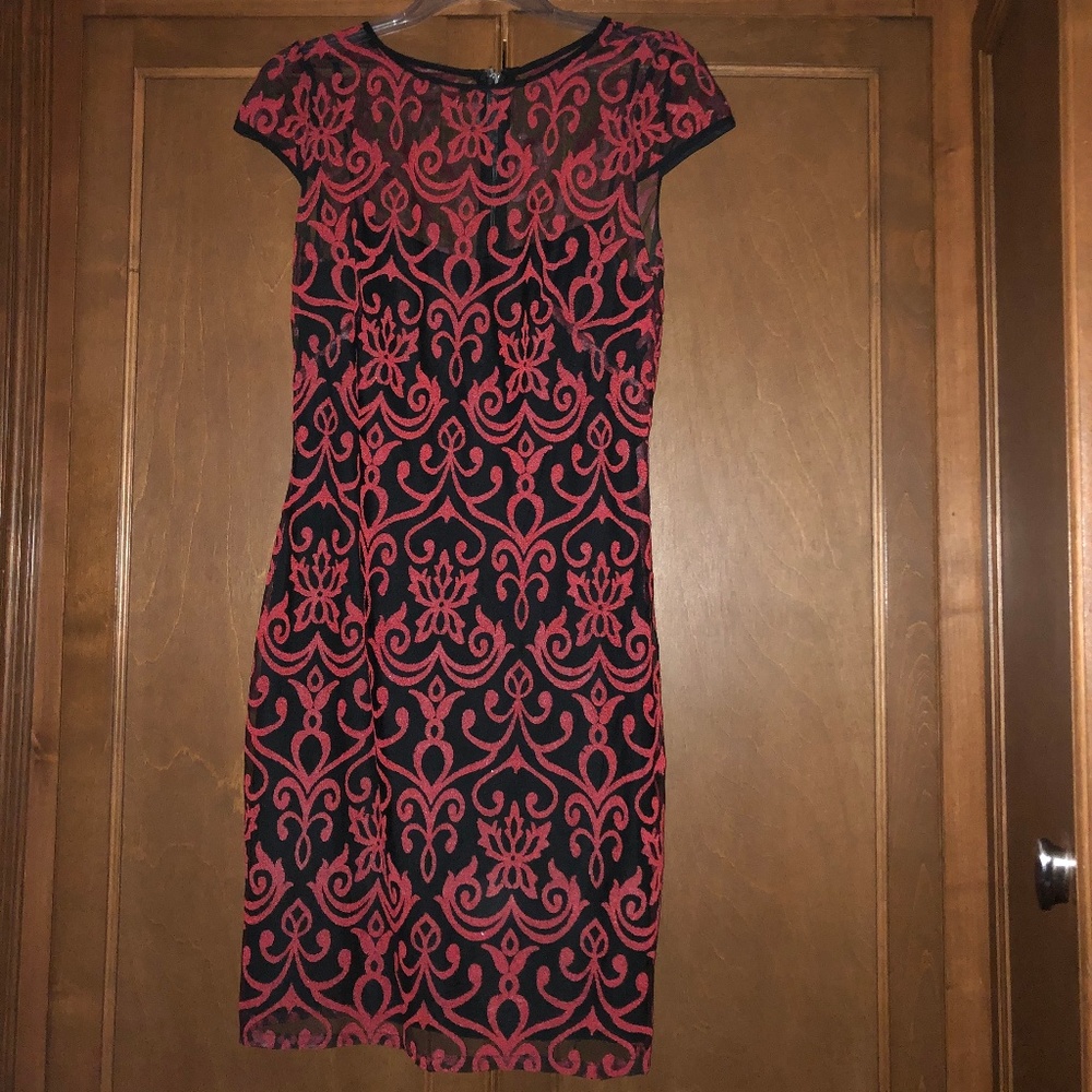 Hailey Adrianna Papell Midi Dress